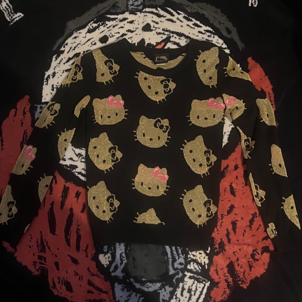 Hello kitty pullover sweater